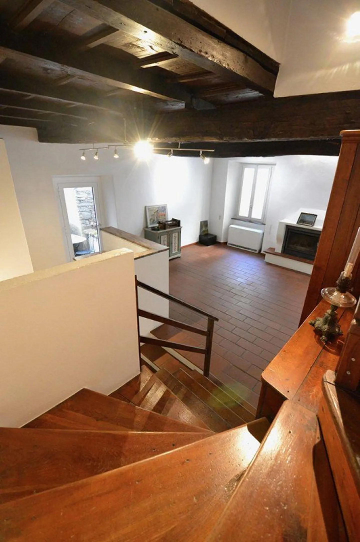 Charming Village House in Morcote with Grotto and Lake-View Garden - Photo 7 of 15