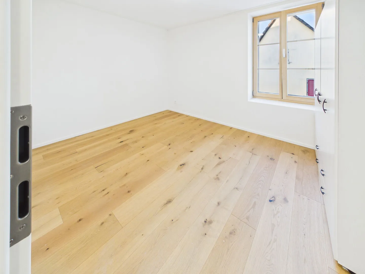 Charming 2.5-room apartment in a quiet location in Hofstetten-Flüh - Photo 2 of 9