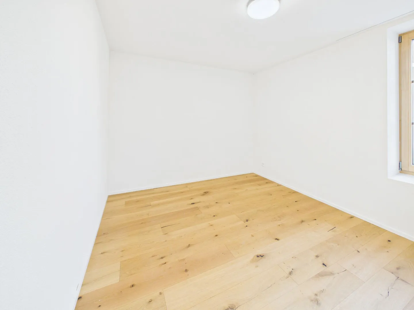 Charming 2.5-room apartment in a quiet location in Hofstetten-Flüh - Photo 7 of 9