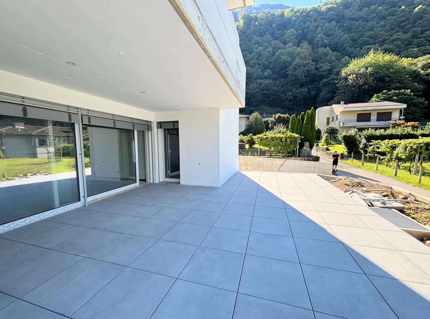 Neue Wohnung mit großem Garten und geräumiger Terrasse - Foto 6 von 13