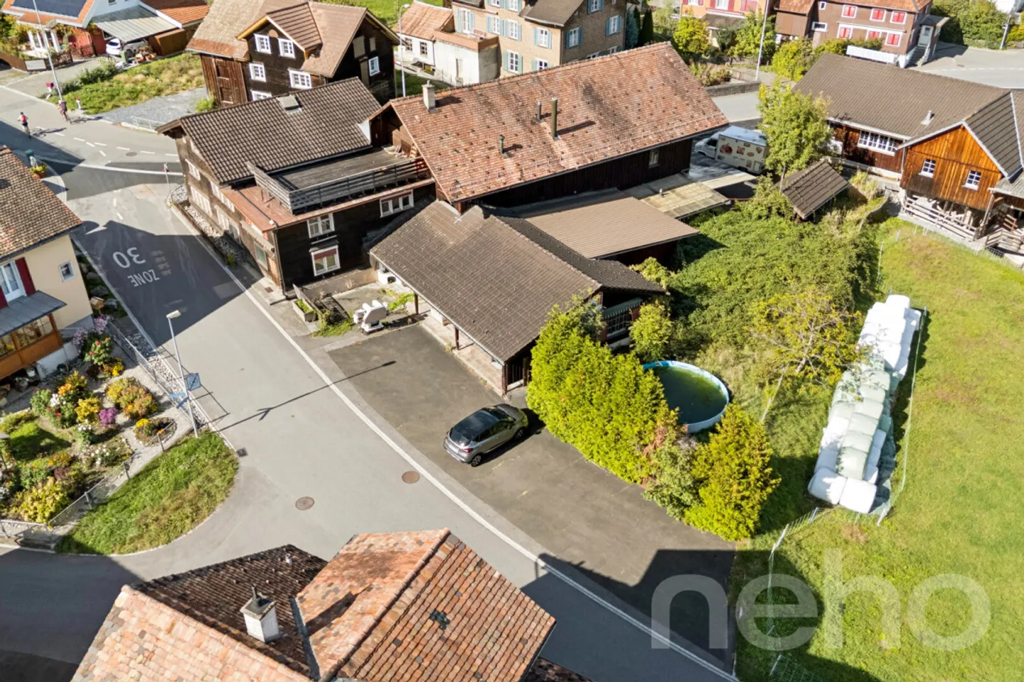 Historic Investment Property in Grabs - Photo 5 of 11