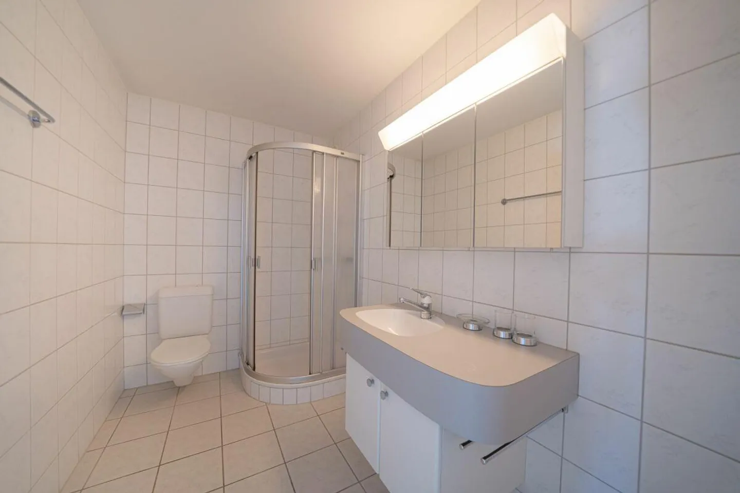 Appartamento affascinante di 4,5 stanze al 1° piano in un tranquillo quartiere residenziale - Foto 13 di 13