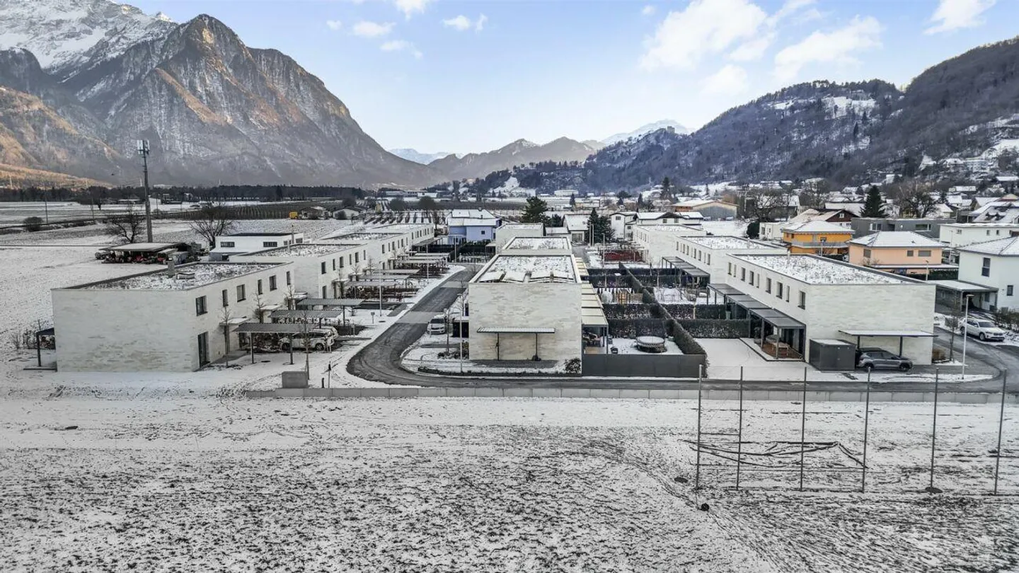 Your personal family dream home. - Photo 2 of 14