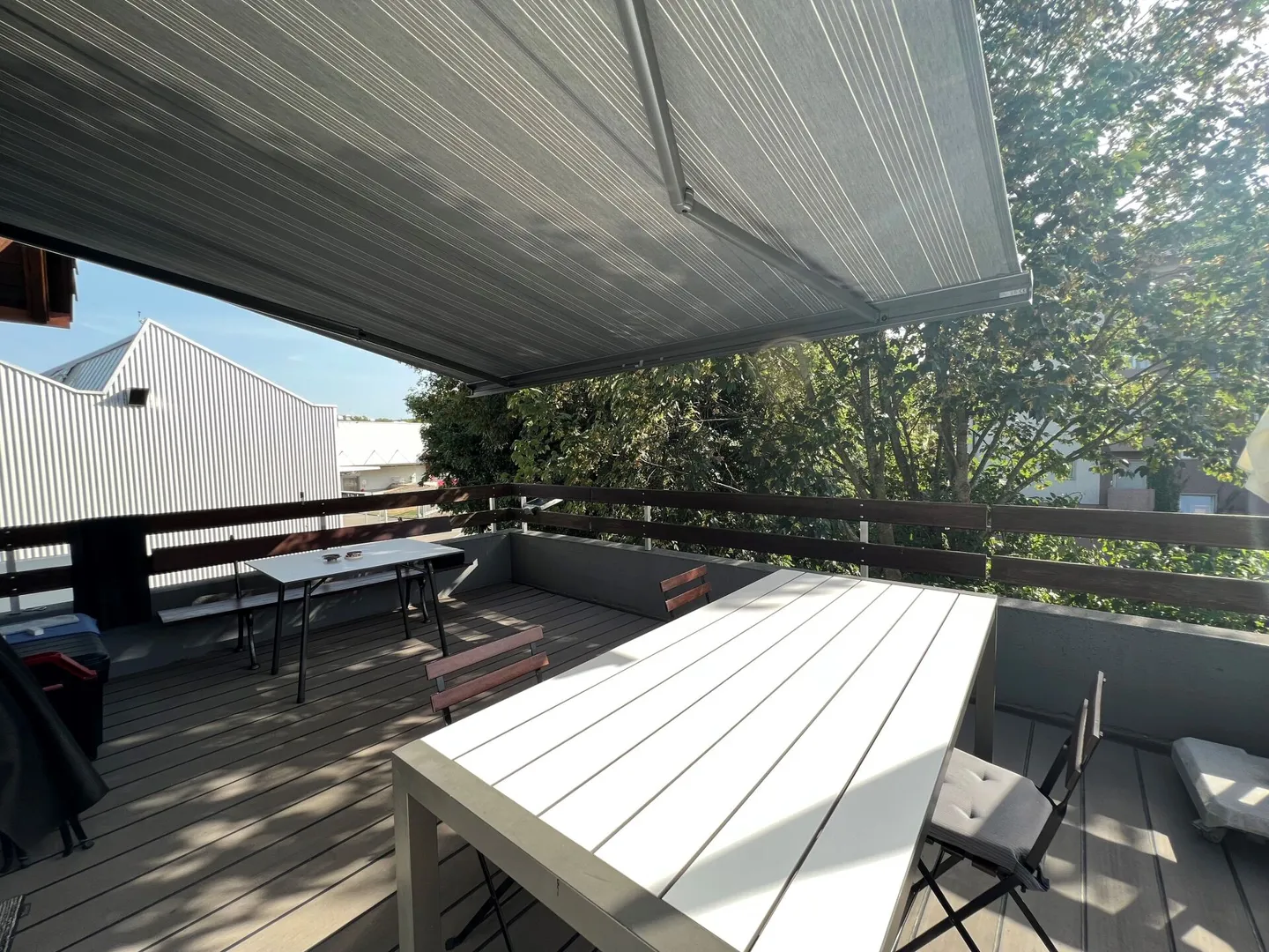Saint-Blaise - Grande officina con uffici e showroom annesso a una casa di 2 - Foto 15 di 18