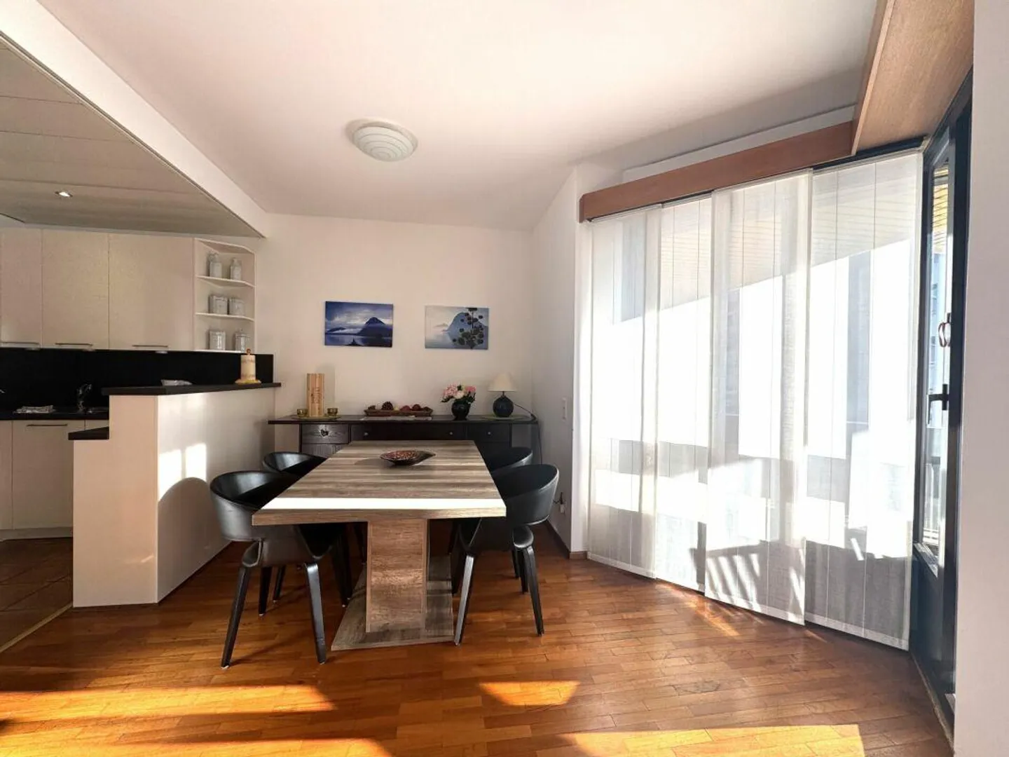 Beautiful 3.5-room apartment with lake view - Photo 3 of 5