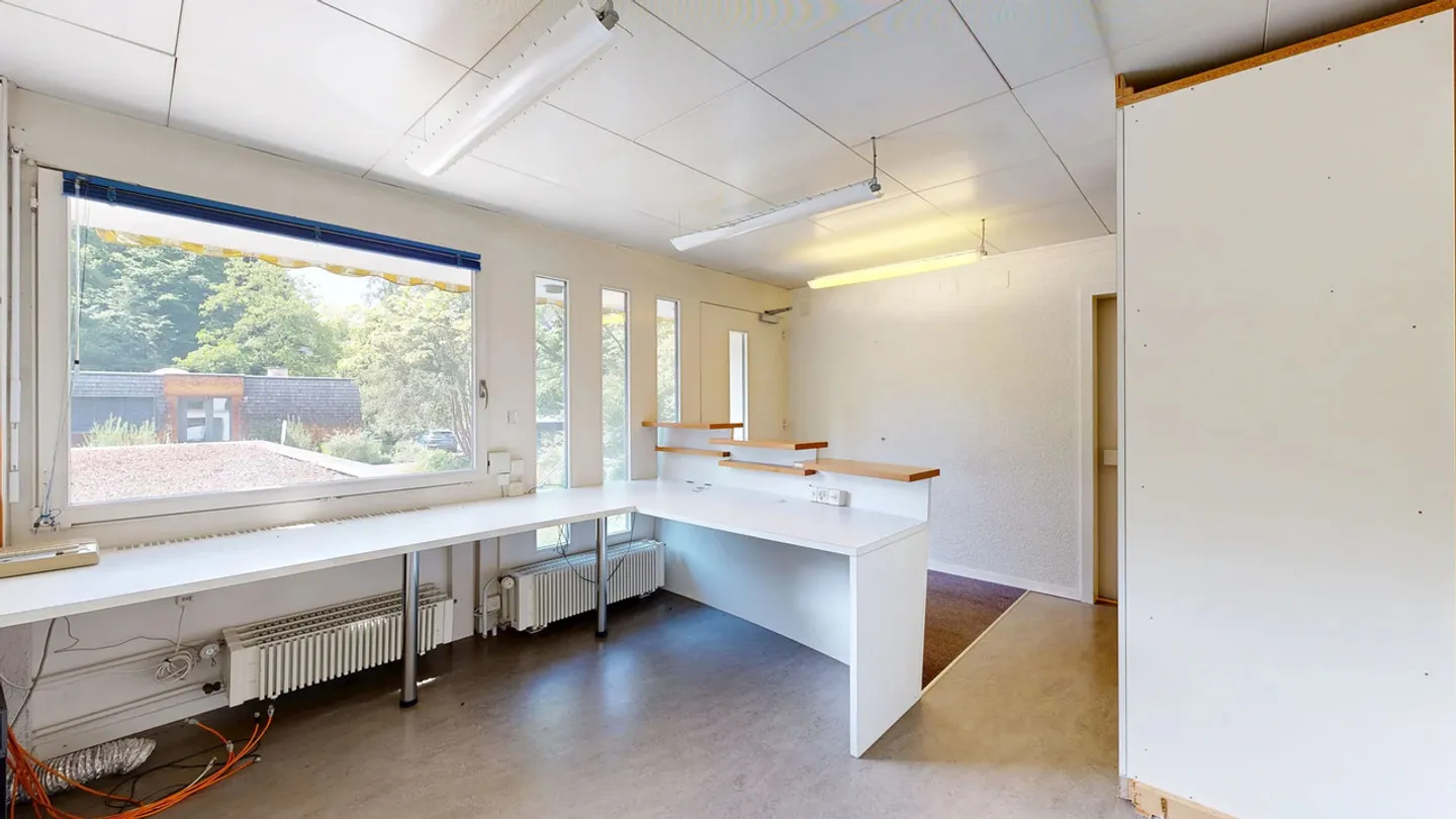Manoir avec cabinet médical et piscine dans un emplacement privilégié - Photo 21 sur 29