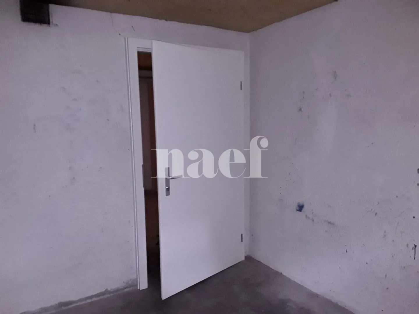 Espace de stockage commercial - Photo 2 sur 3
