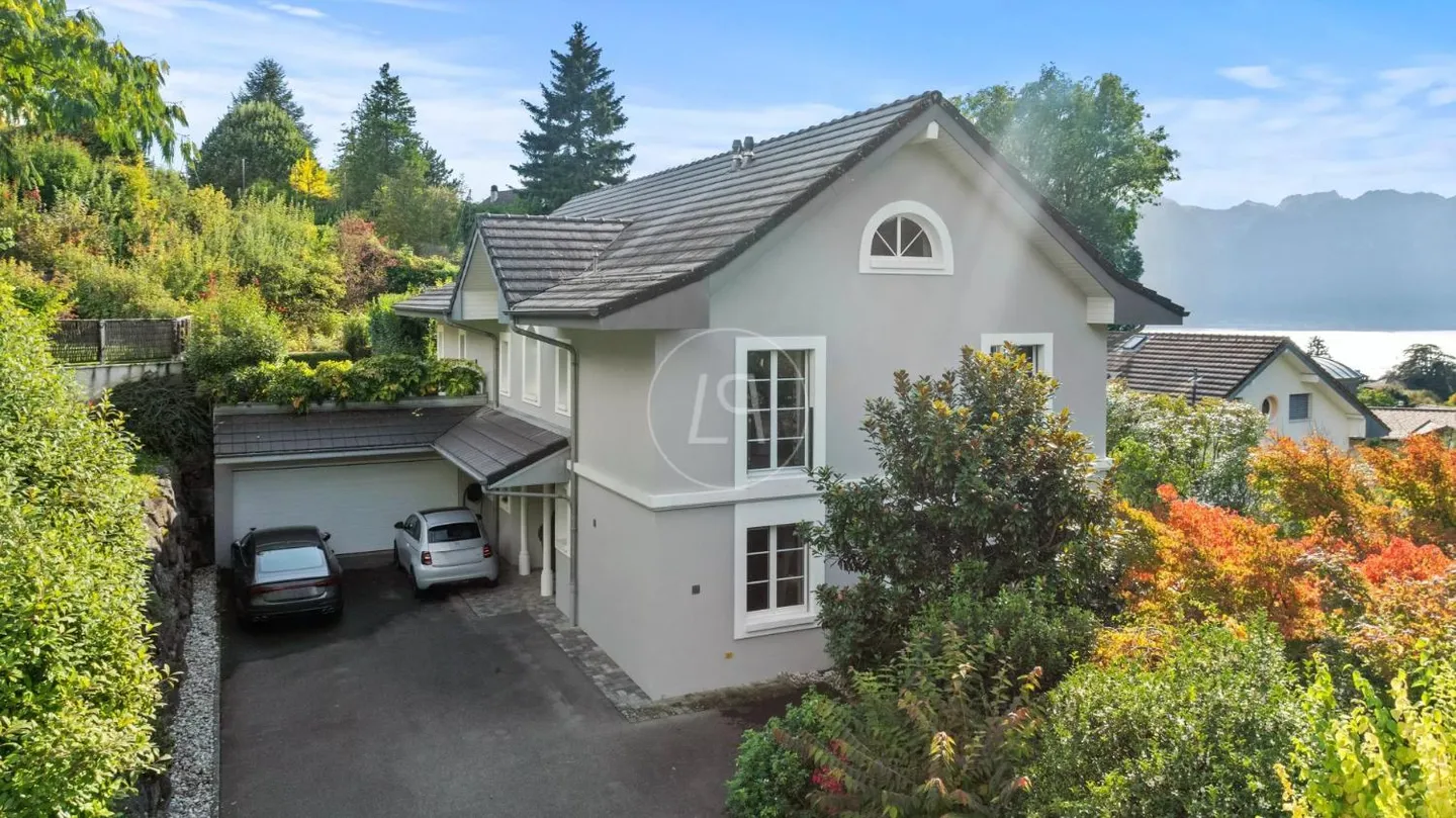 Maison familiale avec vue lac - Photo 3 sur 13