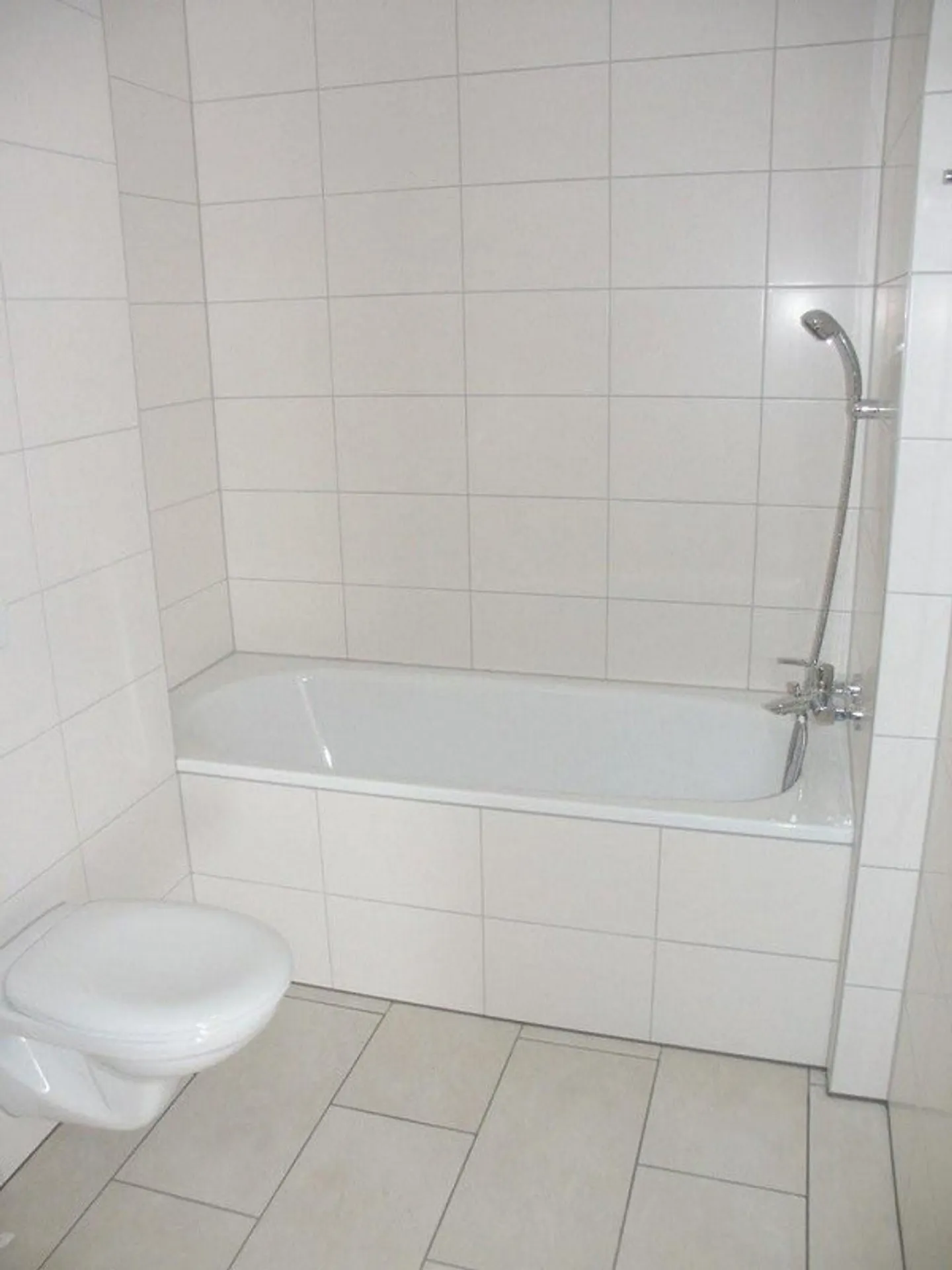 Light-flooded, modern apartment in Frick - Photo 5 of 6