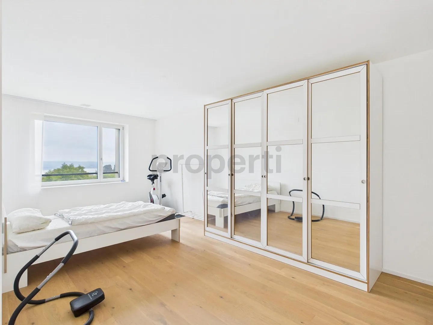 Stupendo appartamento di 2,5 stanze con vista lago a Fruthwilen - Foto 8 di 12