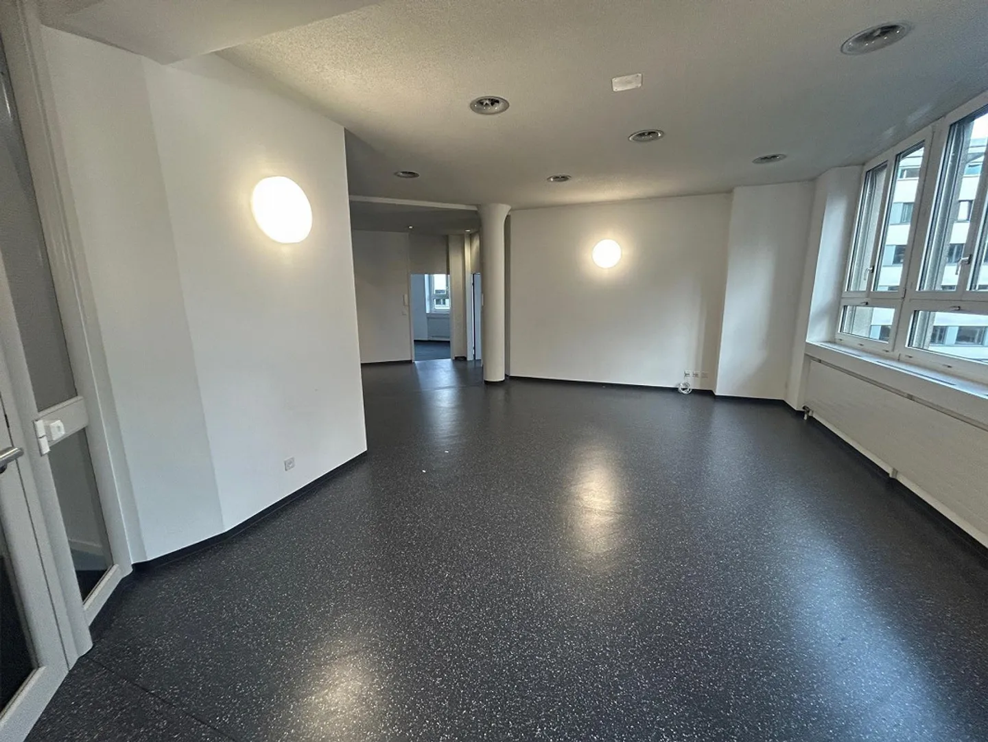 Commercial Space in the Center - Photo 3 of 15