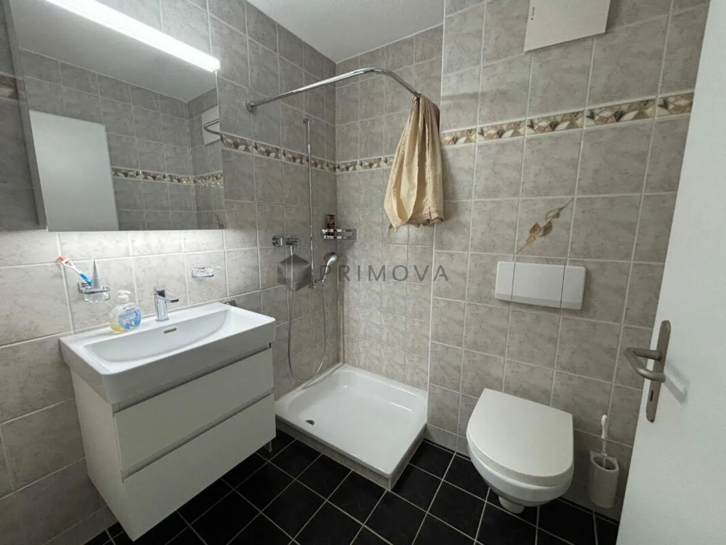 Ensemble convaincant - 121m², rénové et prêt à emménager - Photo 9 sur 9