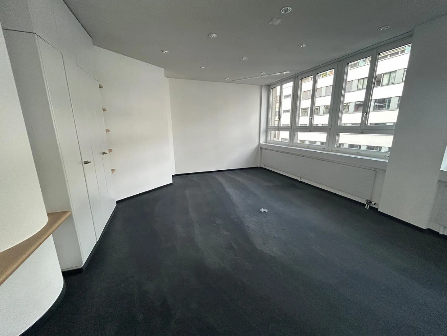 Commercial Space in the Center - Photo 7 of 15