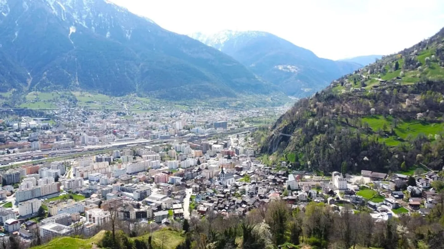 Ottimo terreno edificabile sopra la valle del Rodano a Naters - Foto 5 di 12
