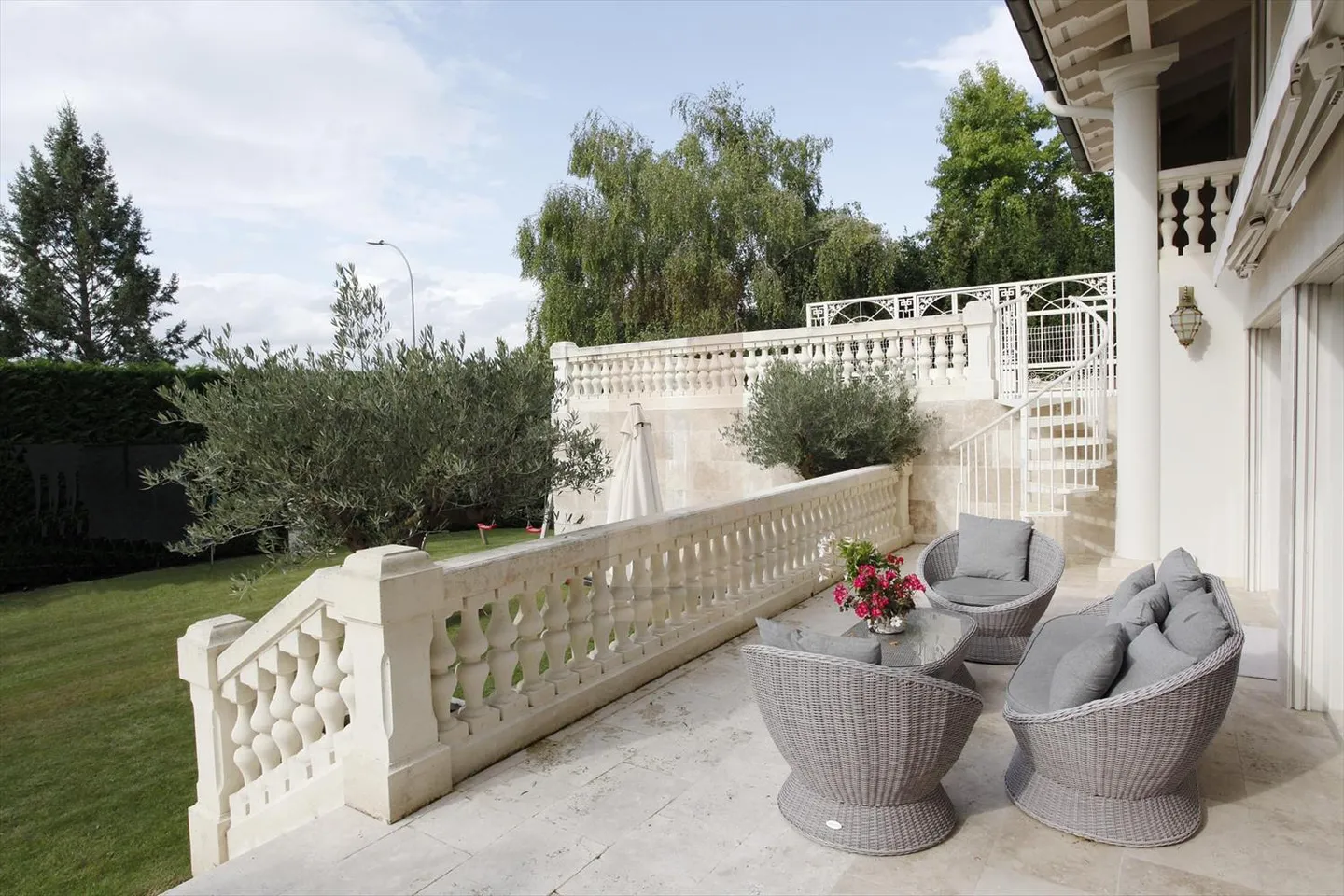 Esclusività: Magnifica villa classica vicino al golf - Foto 6 di 7