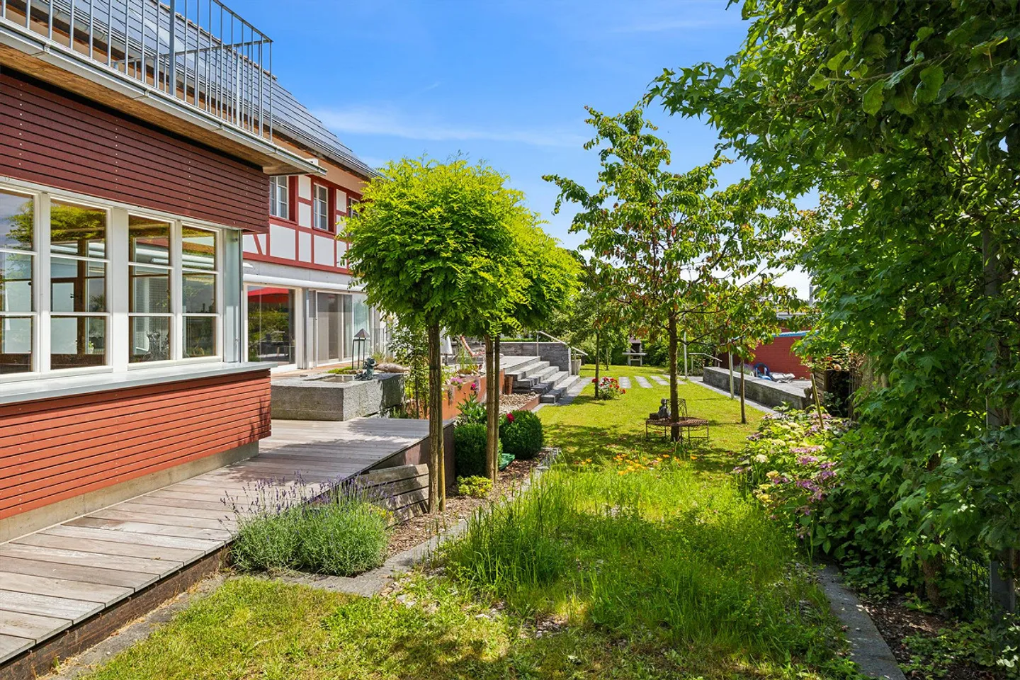 Einzigartiges modernes Anwesen mit Pferden - Foto 6 von 14