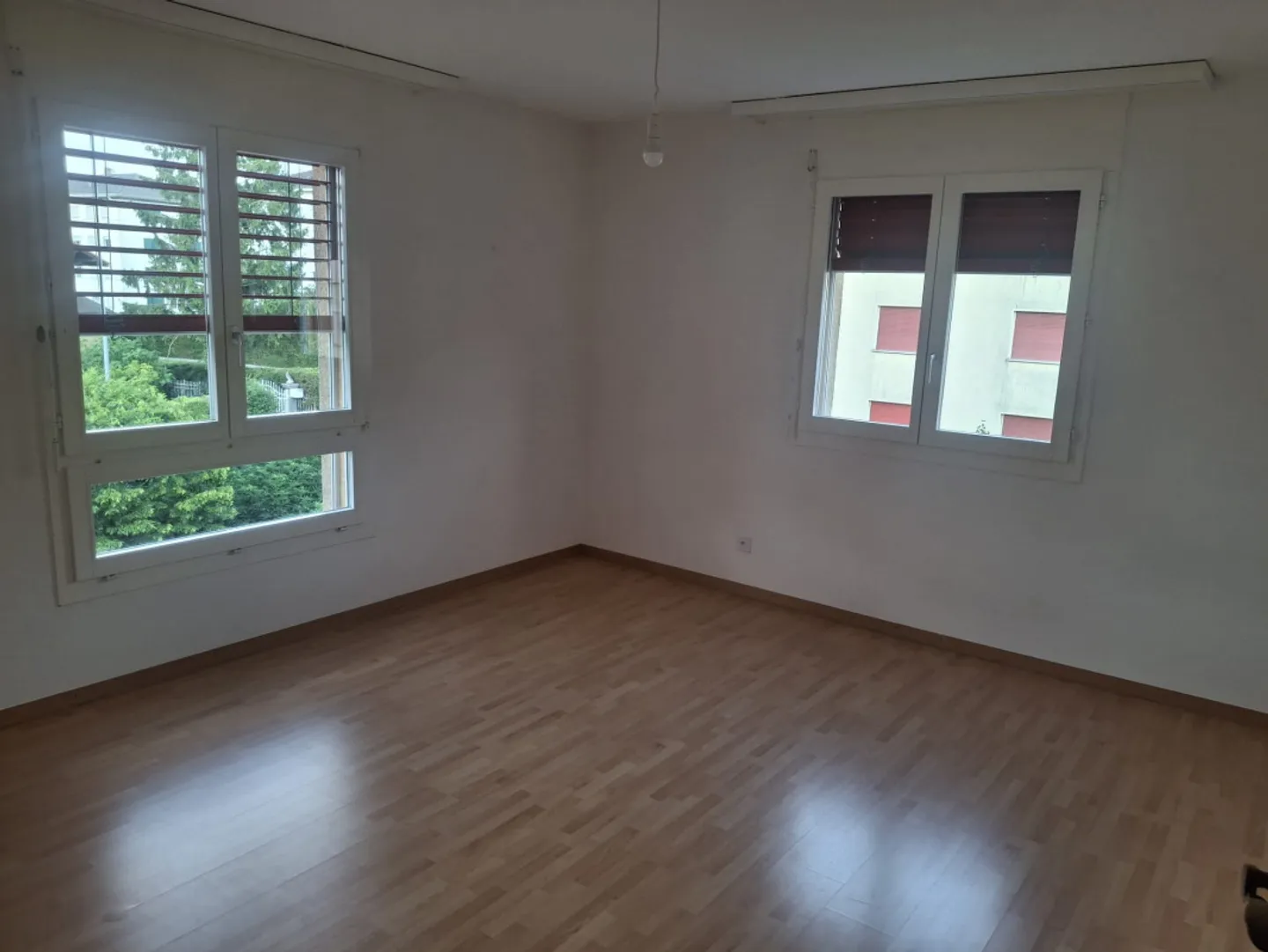 Bright and spacious 3.5 rooms of 81 m² in Avenches - view of the castle - Photo 10 of 13