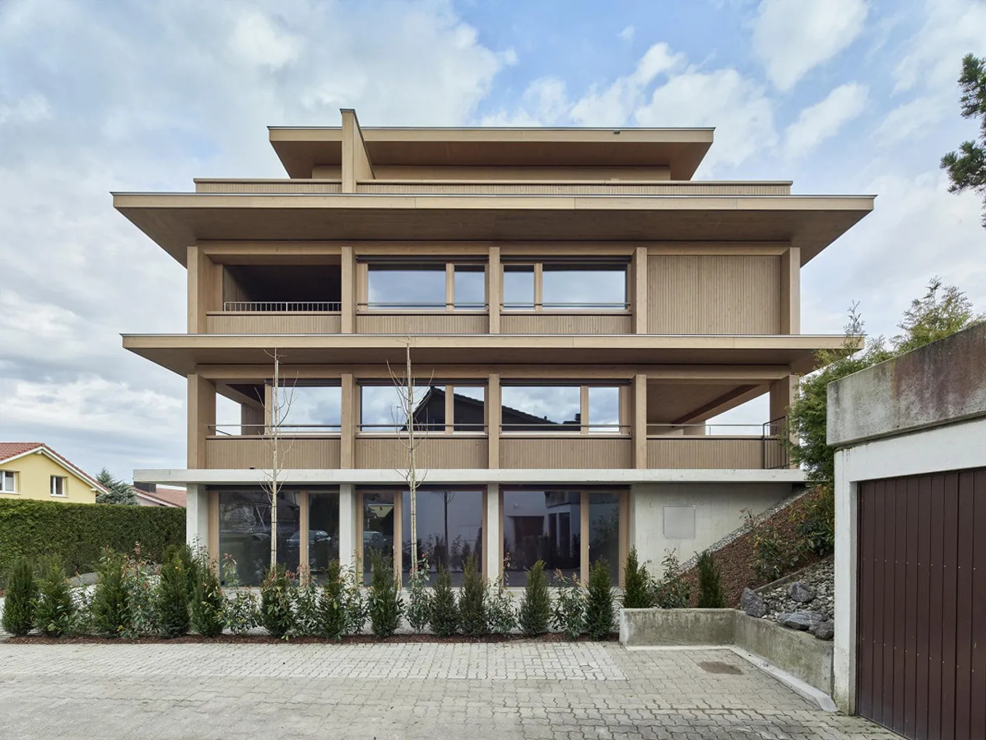 New Building (2023), Modern Architecture: Garden Maisonette with EHF Feeling - Photo 1 of 13