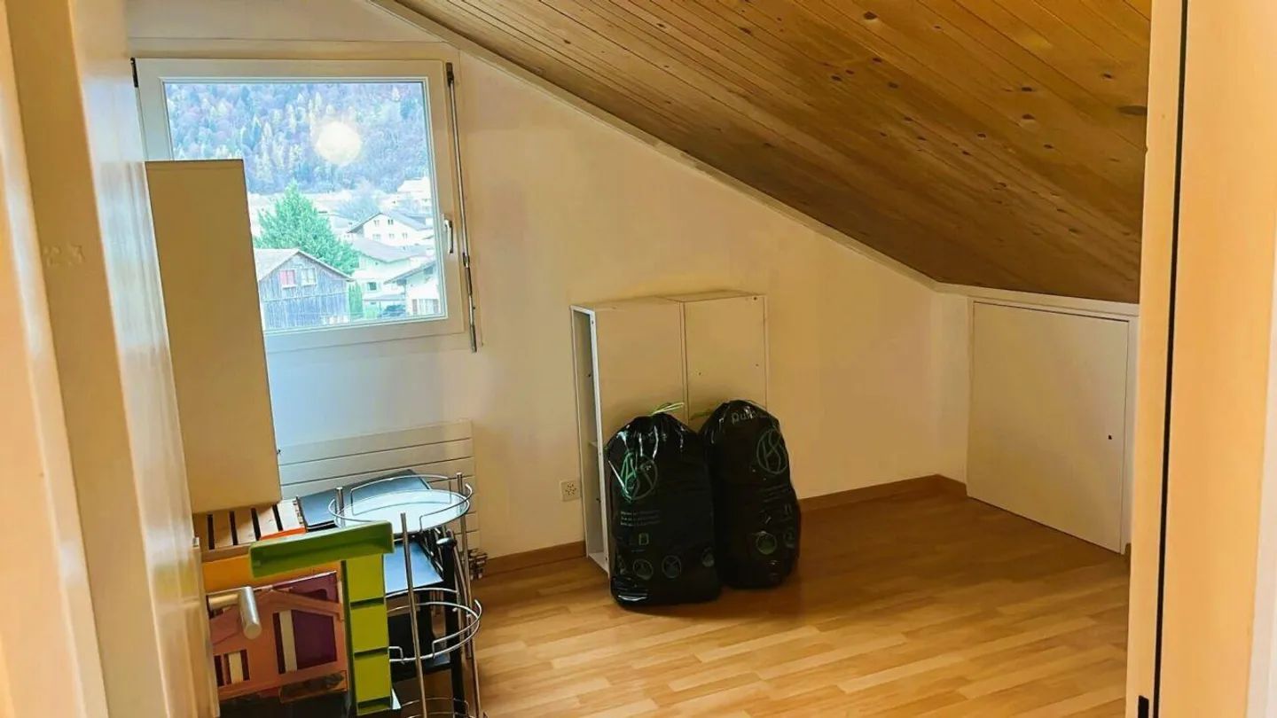 Belle appartement de 4 pièces avec vue magnifique à Domat/Ems - Photo 6 sur 9