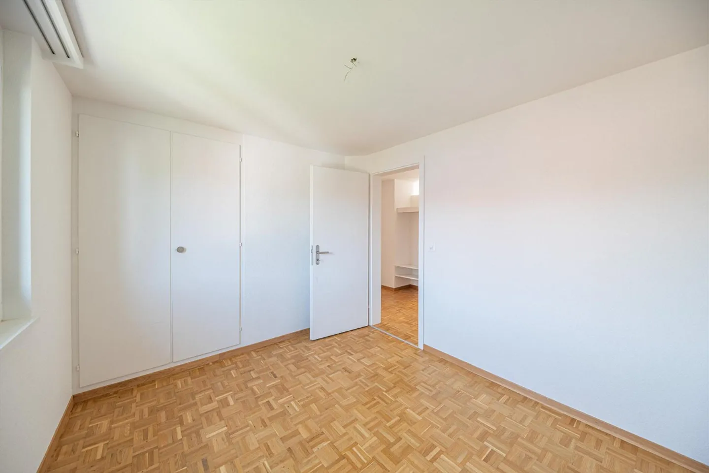 Helle Moderne Wohnung - Foto 4 von 9