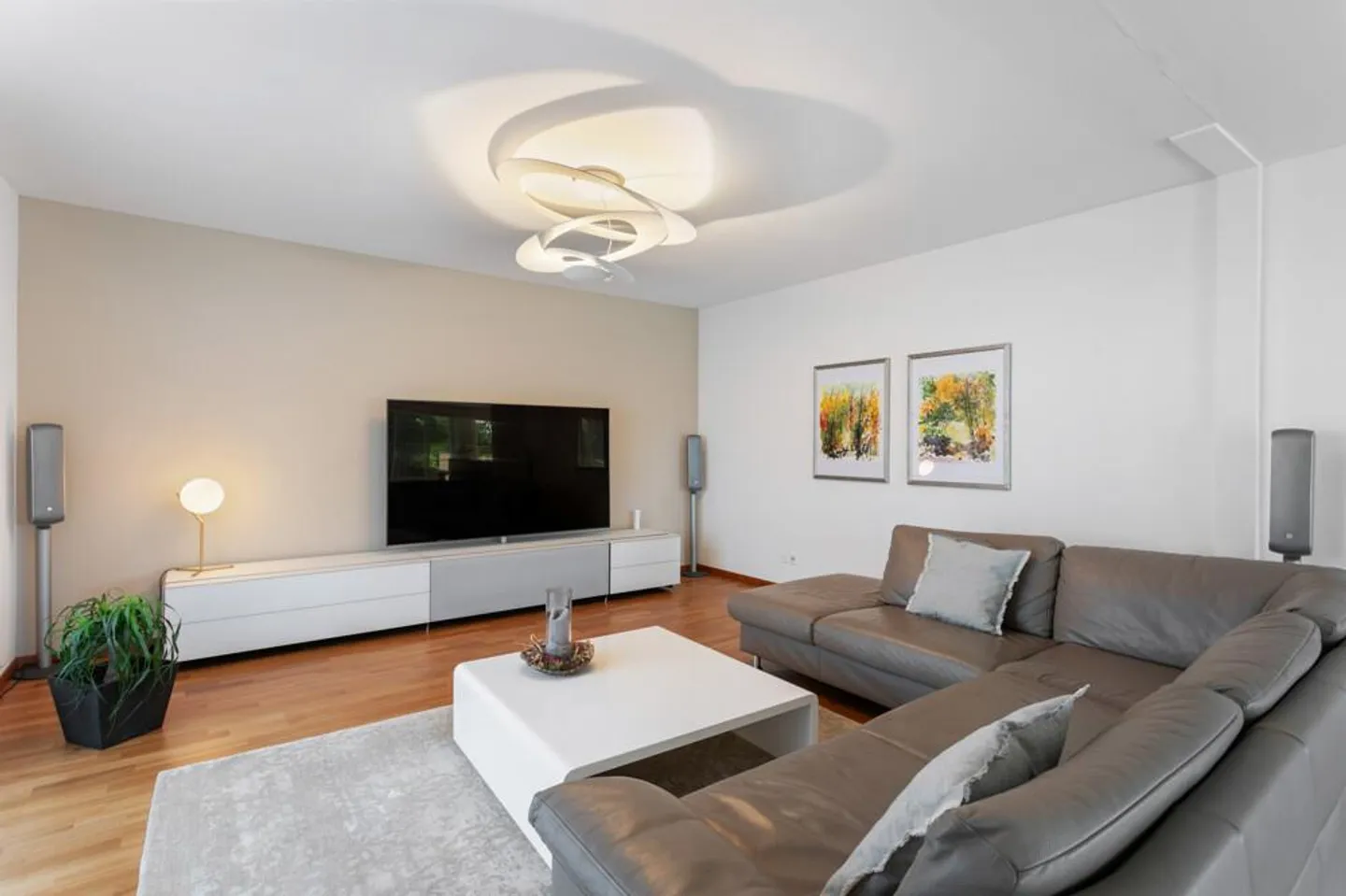 Spaziosa casa familiare in una posizione tranquilla - Foto 2 di 9