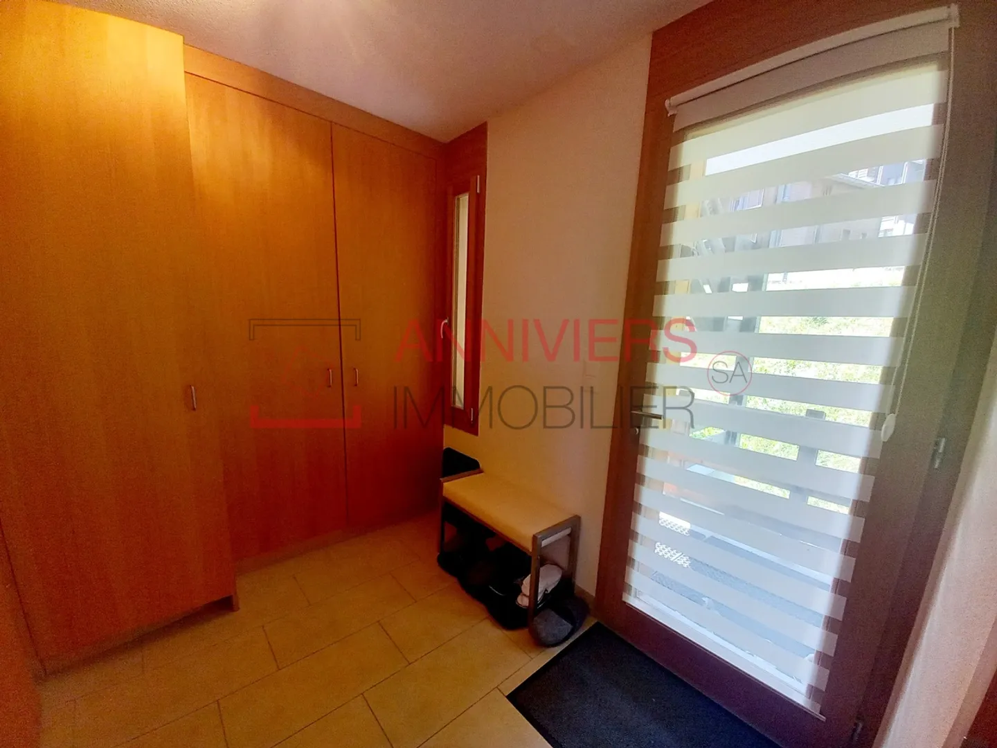 Spacious duplex apartment – 4 rooms – Clear and sunny view - Photo 26 of 35