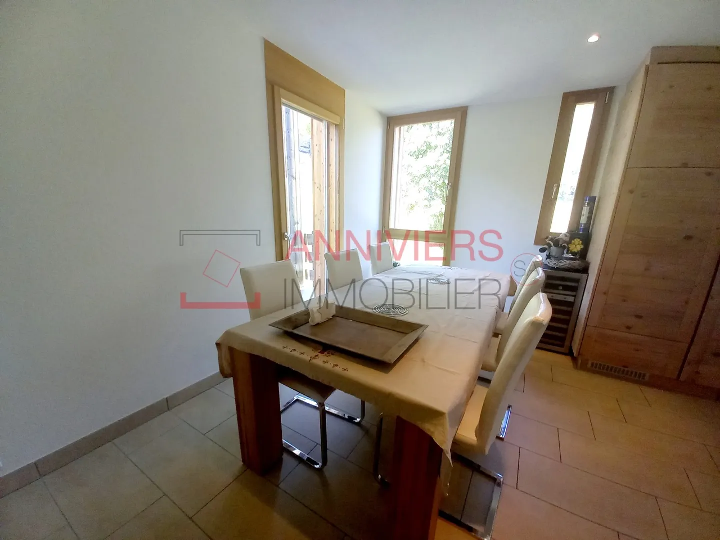 Spacious duplex apartment – 4 rooms – Clear and sunny view - Photo 11 of 35