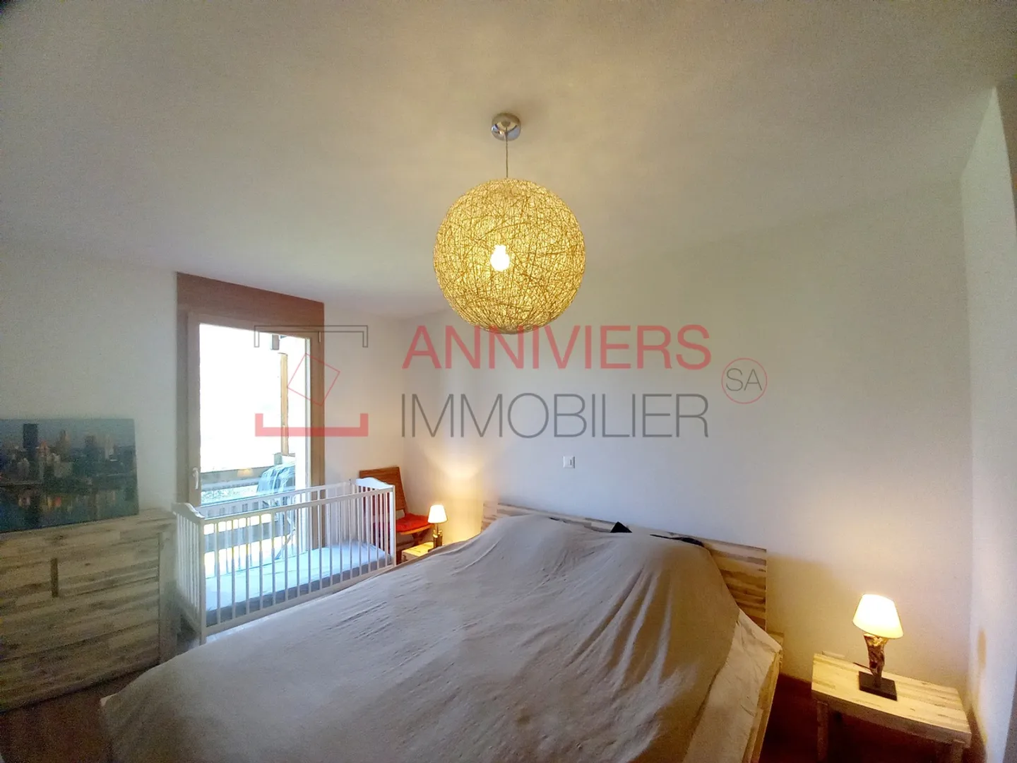 Spacious duplex apartment – 4 rooms – Clear and sunny view - Photo 13 of 35