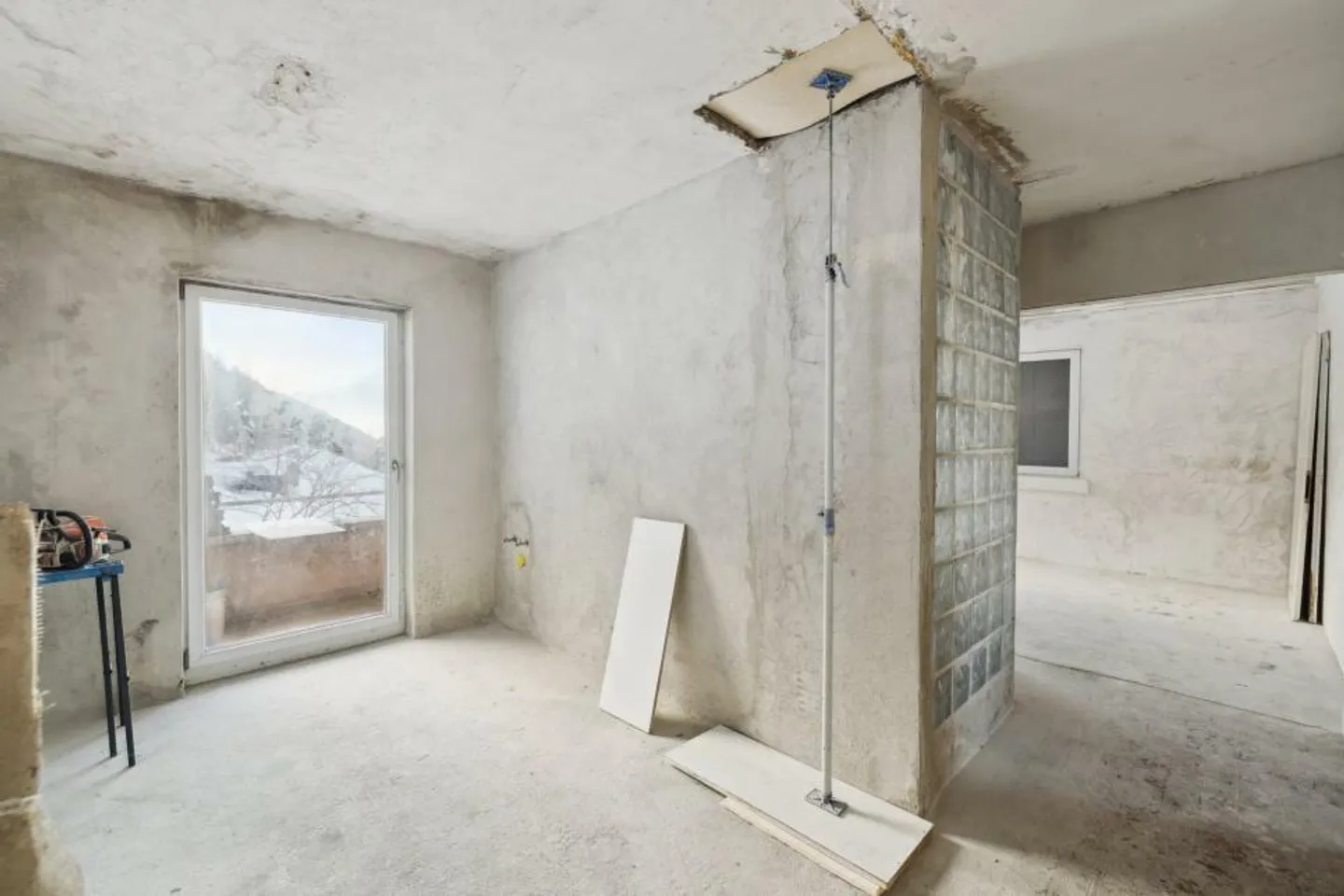 APPARTEMENT + SURFACE COMBLES AVEC VUE SPLENDIDE - Photo 5 sur 6