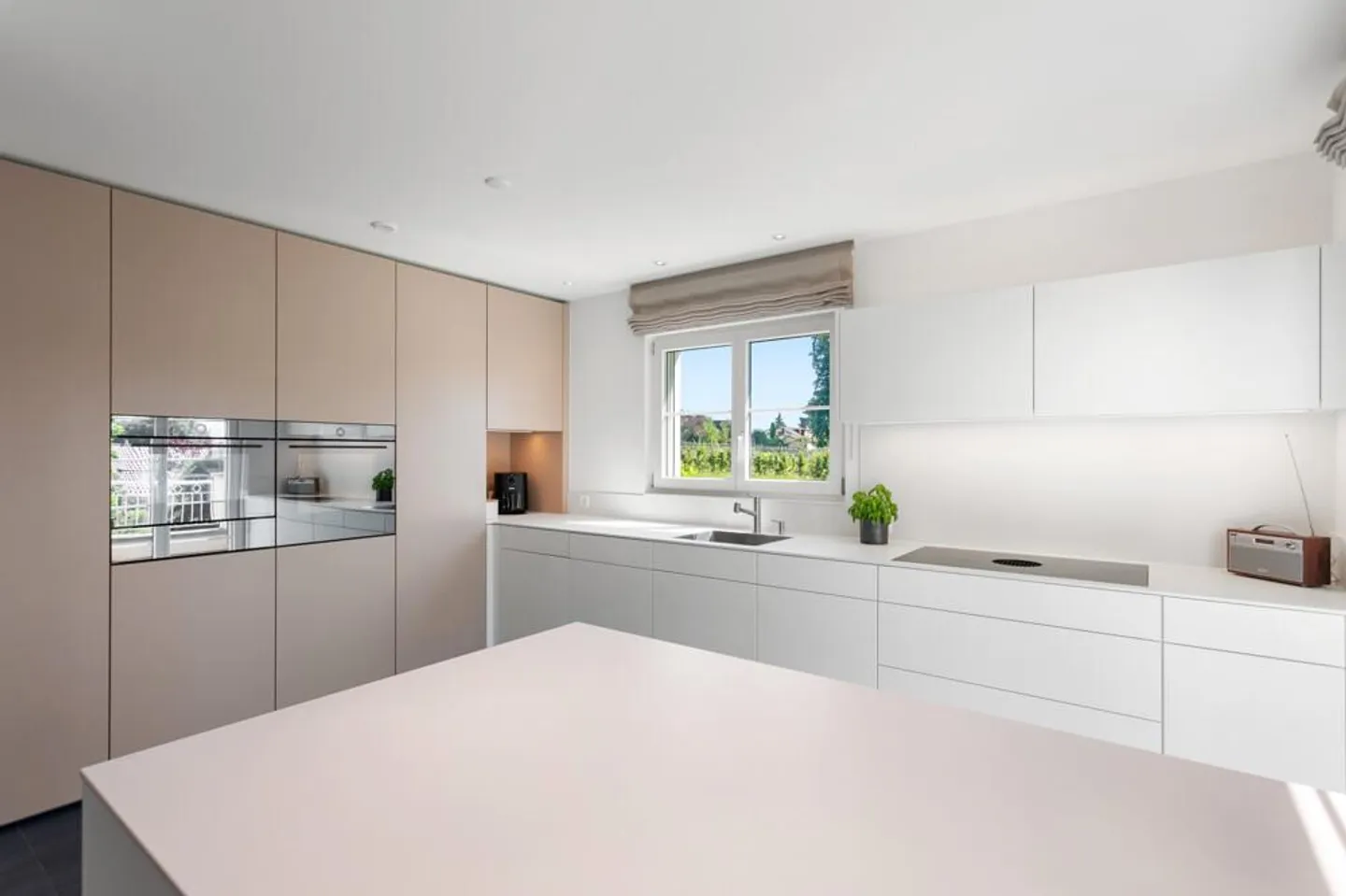 Spaziosa casa familiare in una posizione tranquilla - Foto 4 di 9