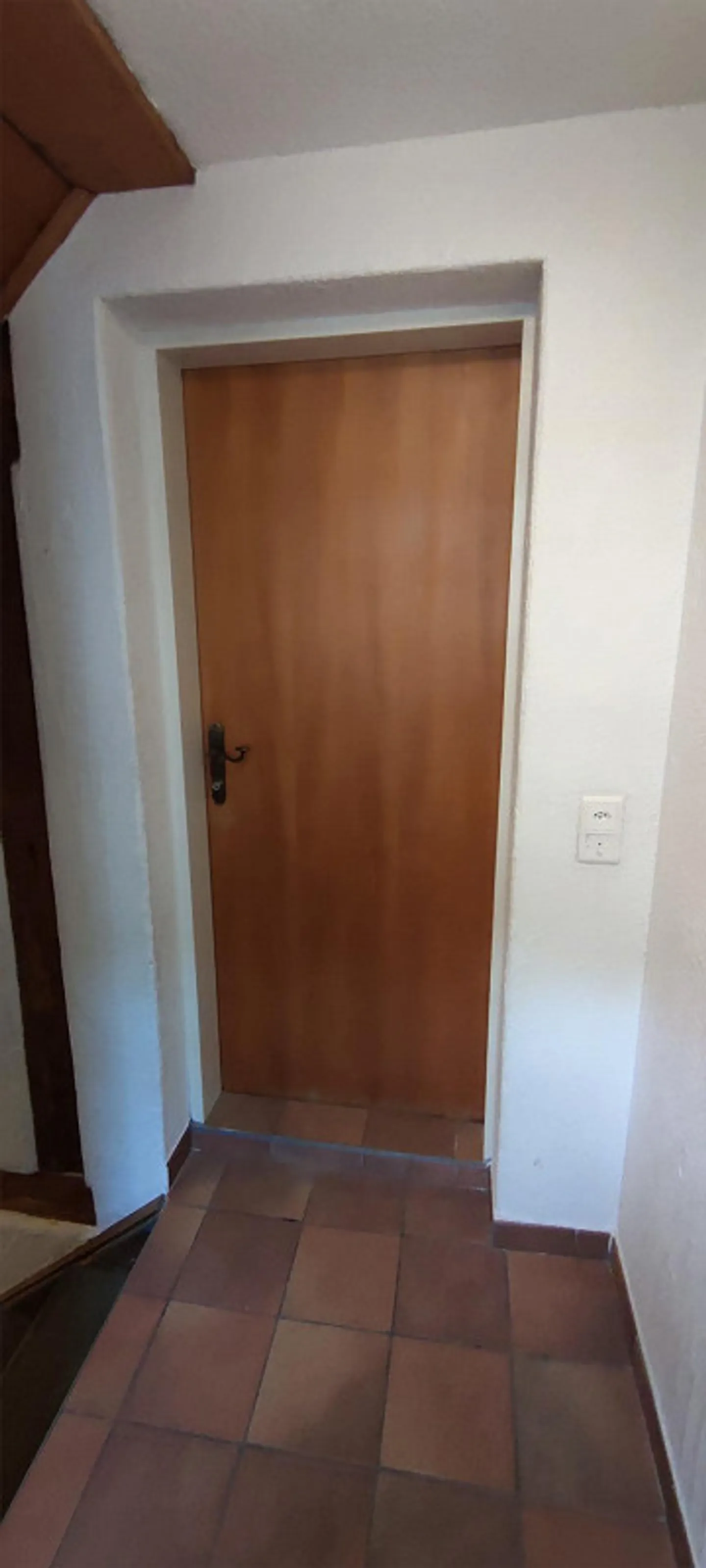 Appartement ancien bien entretenu de 2,4 pièces à louer dans un emplacement central - Photo 6 sur 8