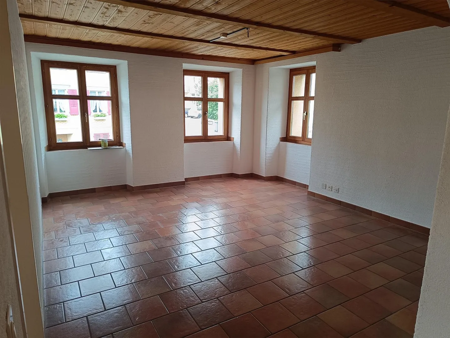 Appartement ancien bien entretenu de 2,4 pièces à louer dans un emplacement central - Photo 7 sur 8