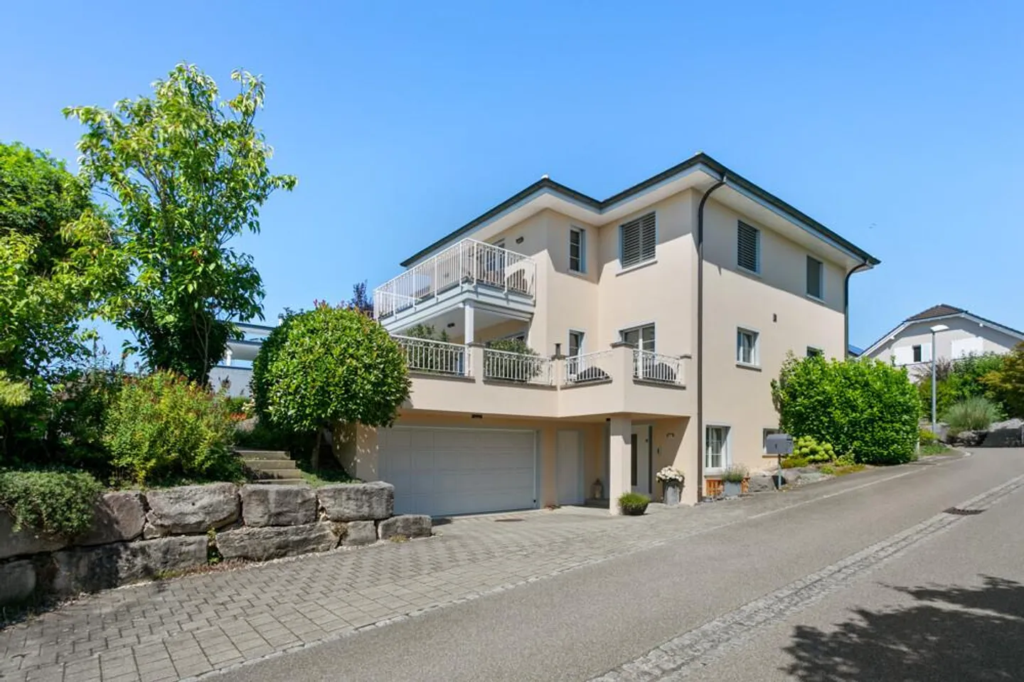 Spaziosa casa familiare in una posizione tranquilla - Foto 7 di 9