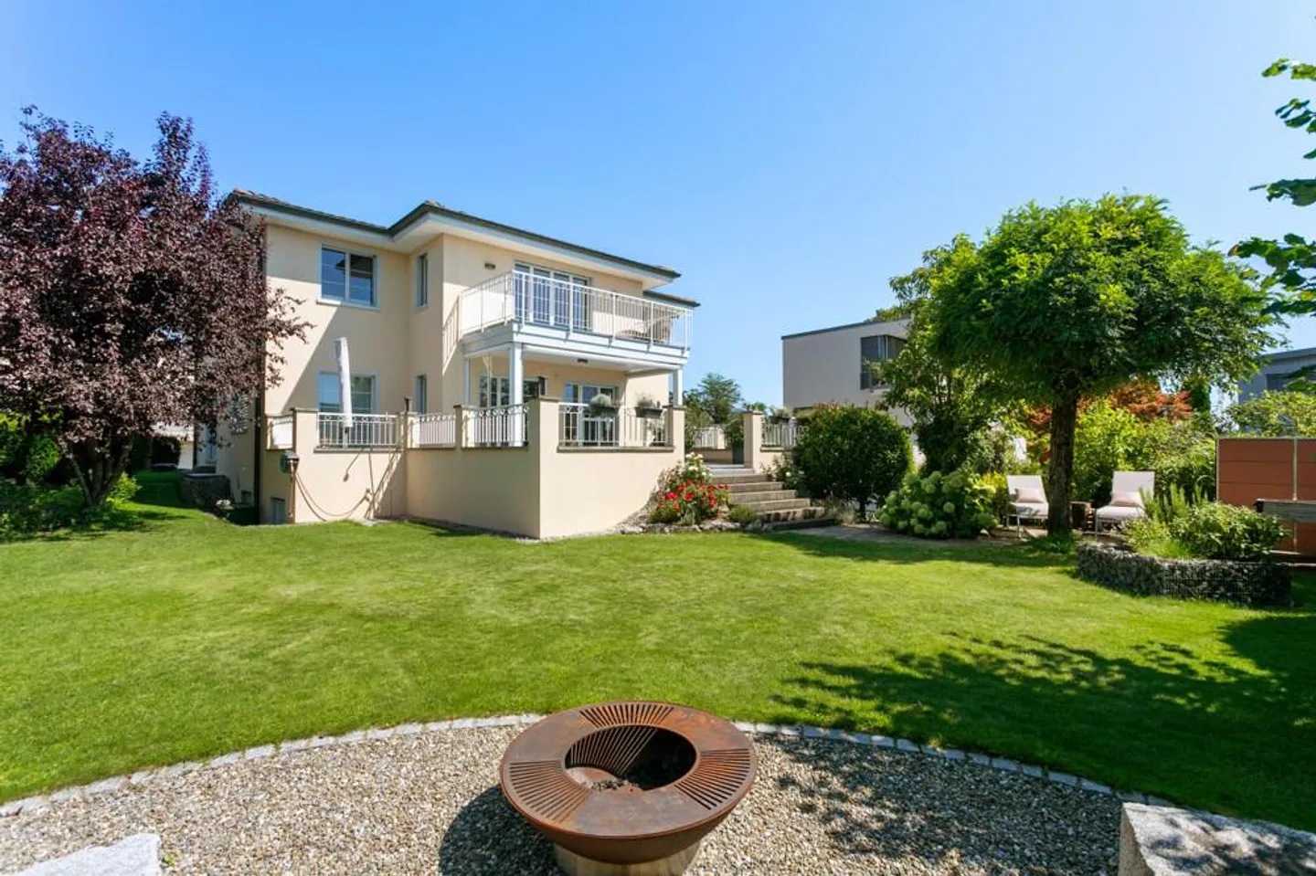 Spaziosa casa familiare in una posizione tranquilla - Foto 6 di 9