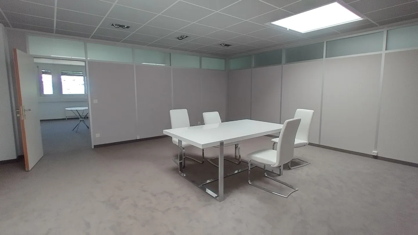 Bureau à louer - Photo 7 sur 9