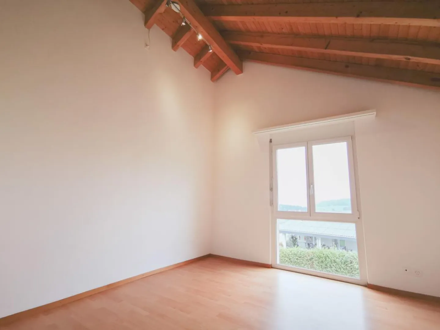 Gemütliche Dachwohnung mit Ausblick - Foto 8 von 10