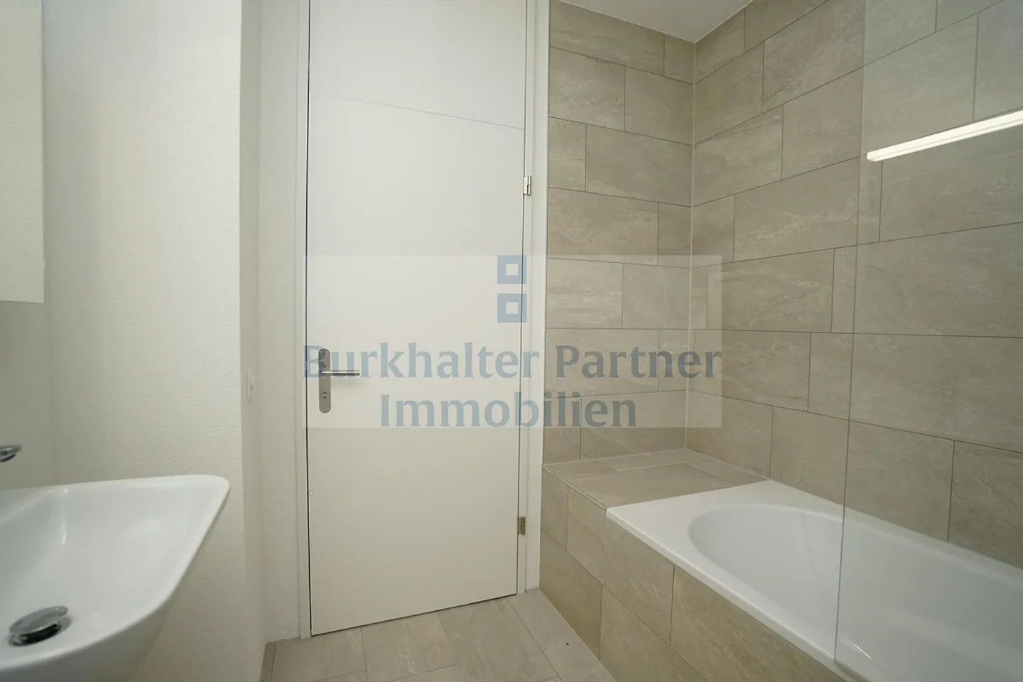 Appartement loft spacieux et moderne - Vie élégante sur 92m² - Photo 6 sur 6