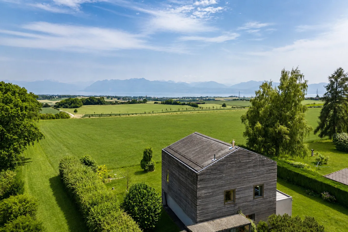 Modern Villa with Stunning Views - Photo 2 of 12