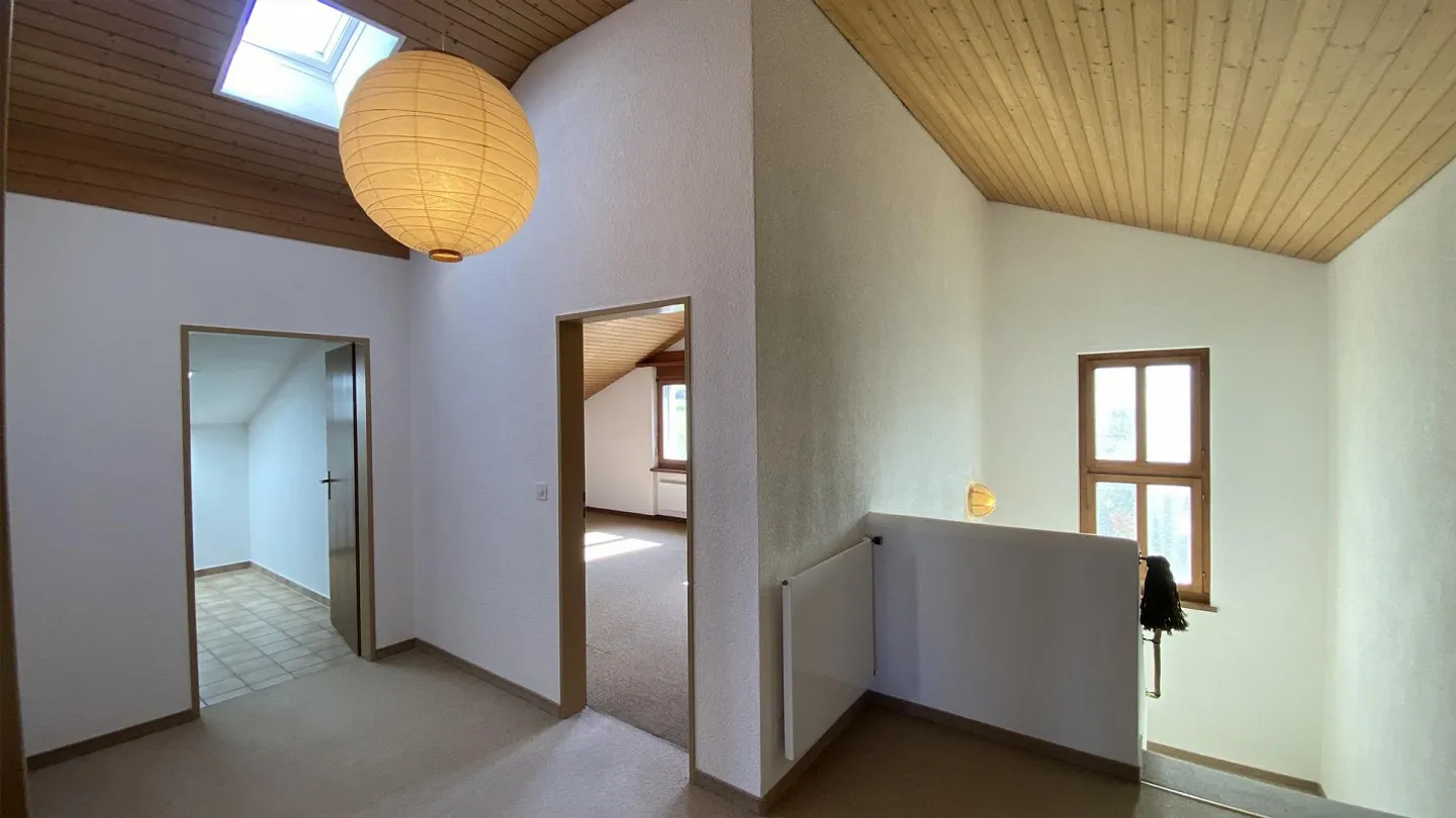 Maison individuelle de 6,5 pièces avec grand jardin dans un emplacement ensoleillé - Photo 10 sur 16