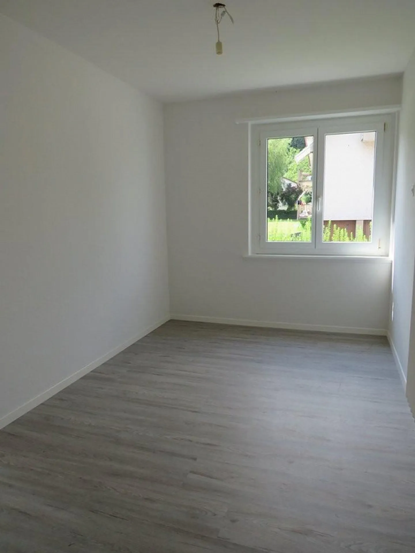 Beautiful, cozy 3.5-room apartment on the raised ground floor for rent - Photo 7 of 11