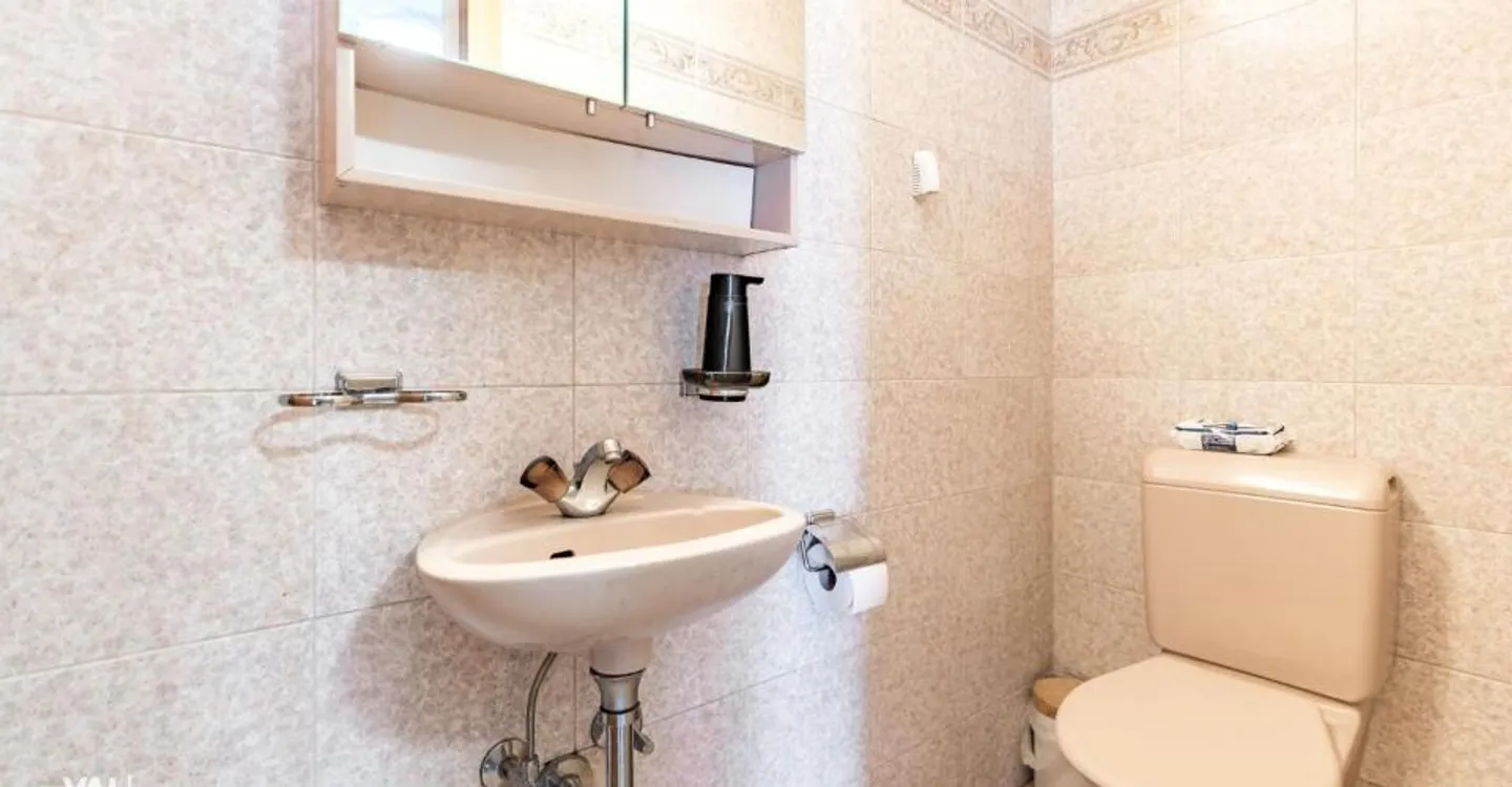 Zentral gelegene Wohnung mit zwei Balkonen - Foto 6 von 10