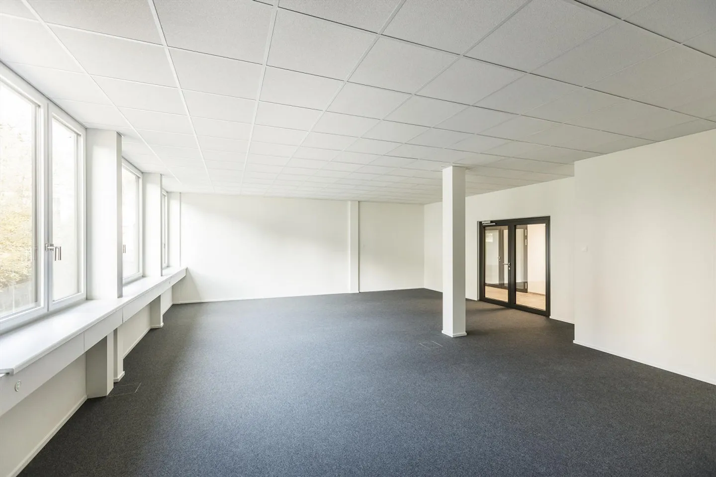 Geräumiges Büro in Baden - Foto 1 von 6