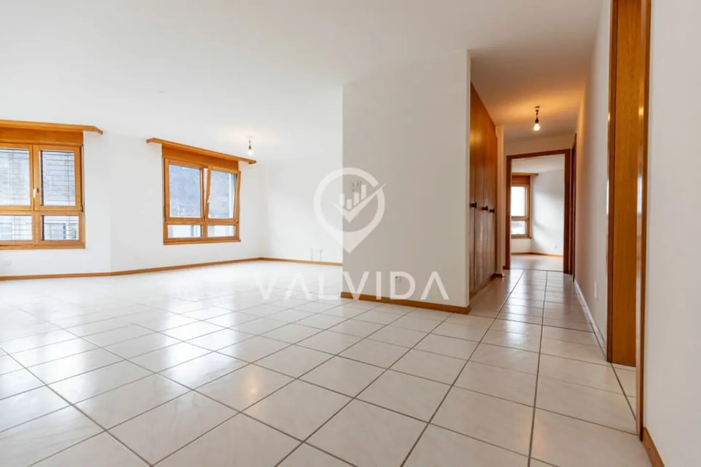 Appartement attrayant de 4,5 pièces à Raron - ensoleillé, calme, central, avec garage - Photo 6 sur 13