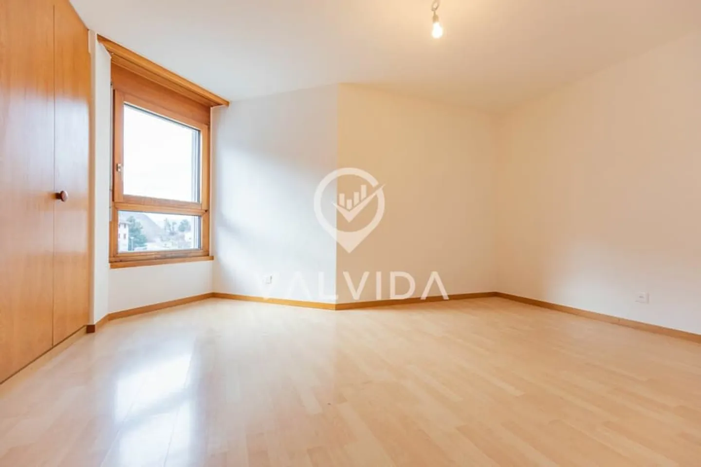 Appartement attrayant de 4,5 pièces à Raron - ensoleillé, calme, central, avec garage - Photo 7 sur 13