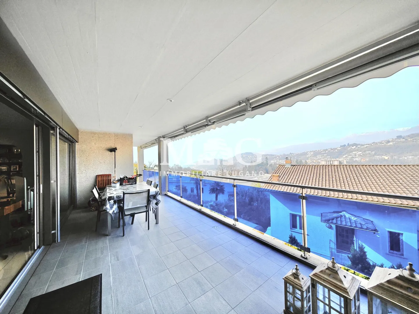 Lugano : appartement de 5,5 pièces, 250 m² au 1er étage avec terrasse et jardin privé - Photo 4 sur 14