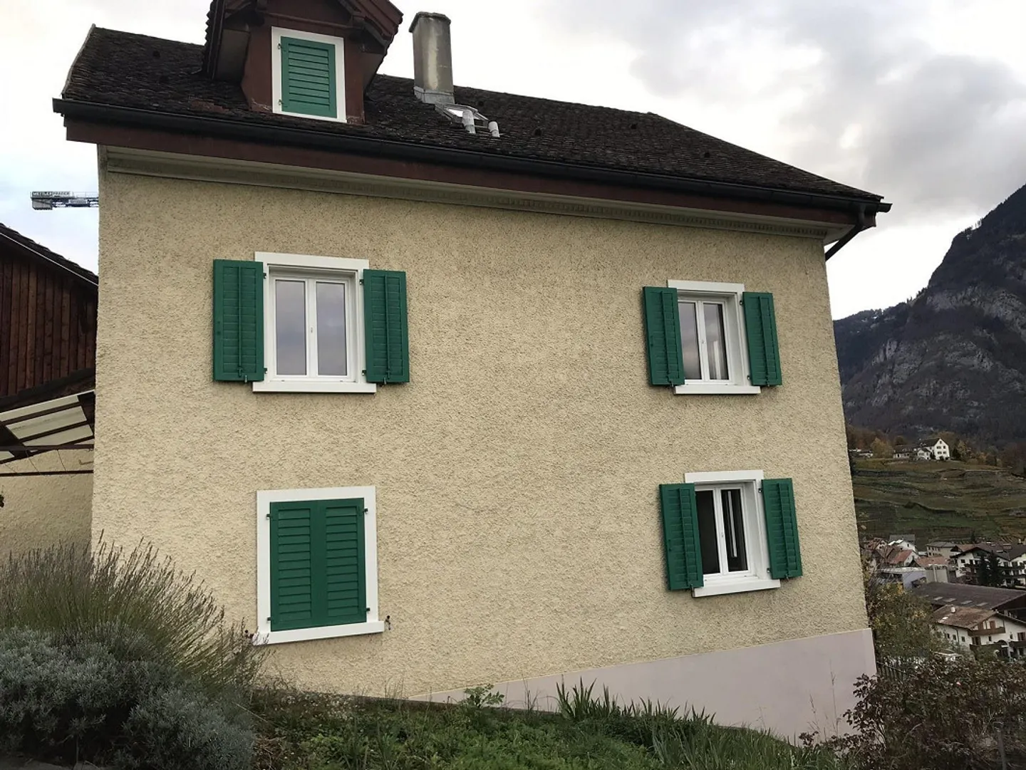 Baugrundstück mit Wohnhaus - Foto 3 von 12