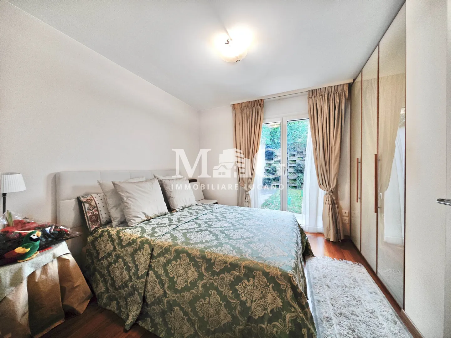 Lugano : appartement de 5,5 pièces, 250 m² au 1er étage avec terrasse et jardin privé - Photo 10 sur 14