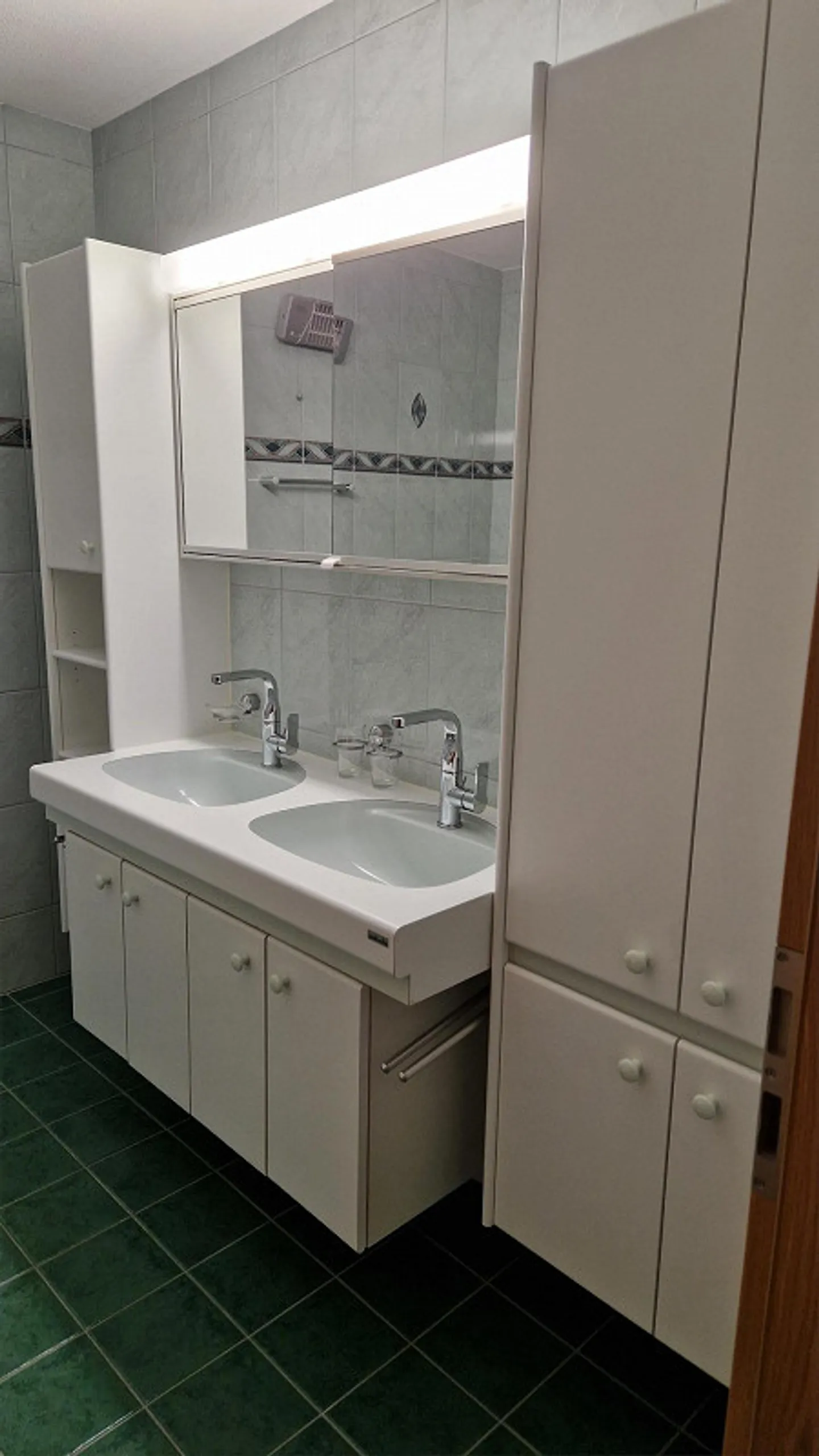 Maison de ville de 6 pièces en coin, emplacement calme avec interdiction de circulation après 150 m - Photo 11 sur 30