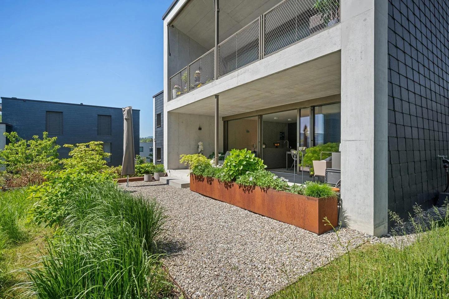 Con stile ed eleganza - moderno appartamento giardino maisonette - Foto 3 di 4