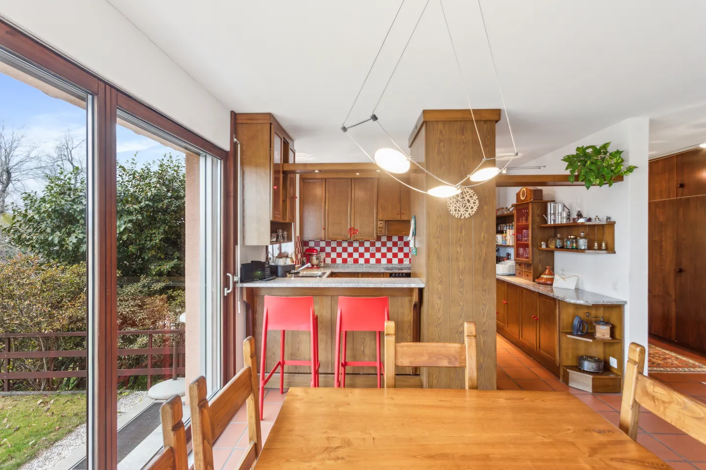 Zwei Wohnheiten: 5.5 und 4.5 unabhängige Zimmer - Foto 3 von 11